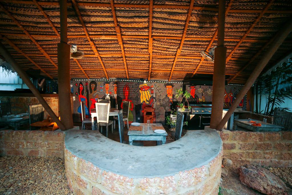 Lanka Bangla Inn Villas Restaurant & Travels Katunayaka Eksteriør billede